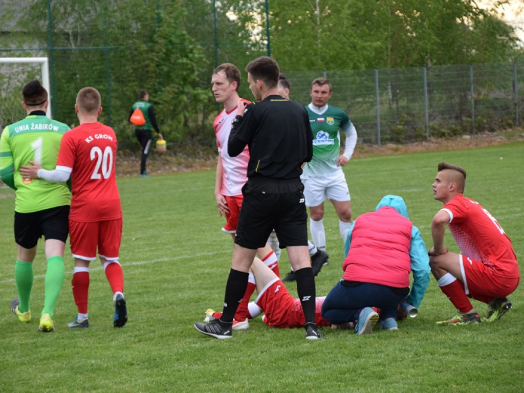 Mecz Unii Żabików z Gromem Kąkolewnica