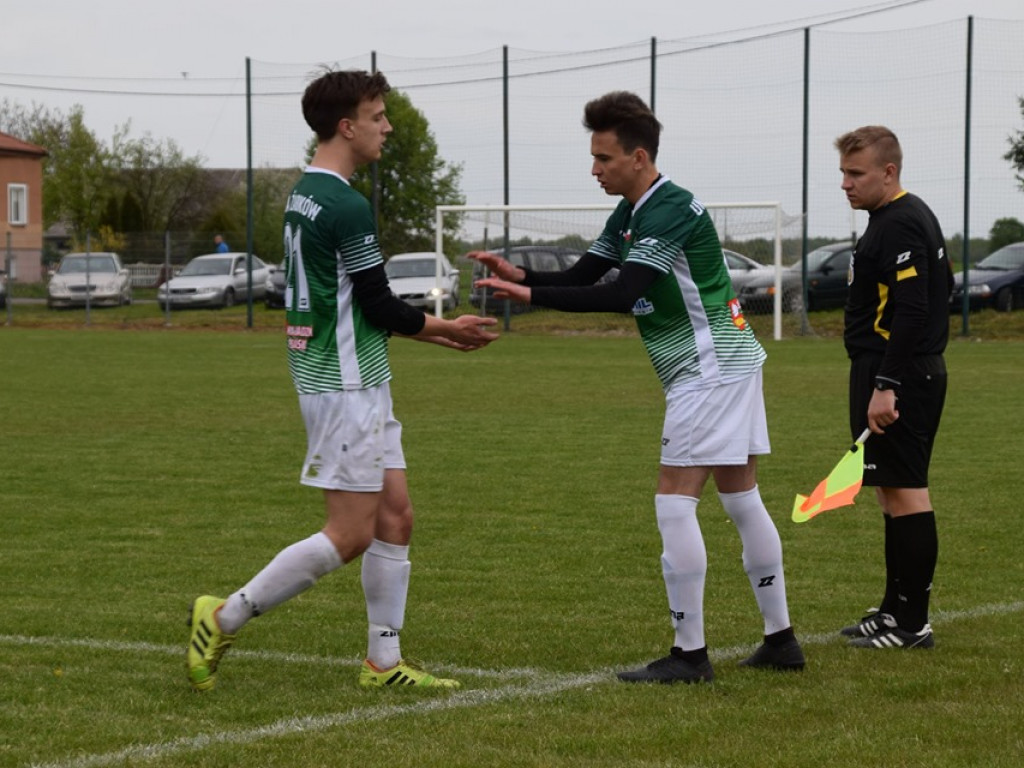 Mecz Unii Żabików z Gromem Kąkolewnica