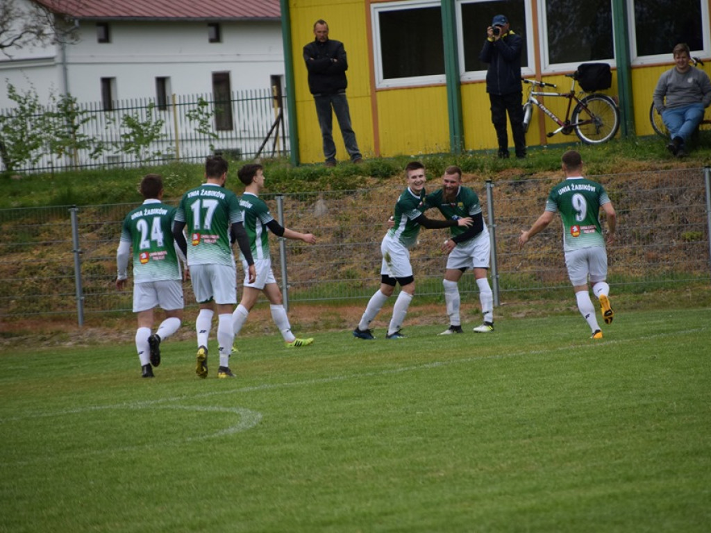 Mecz Unii Żabików z Gromem Kąkolewnica