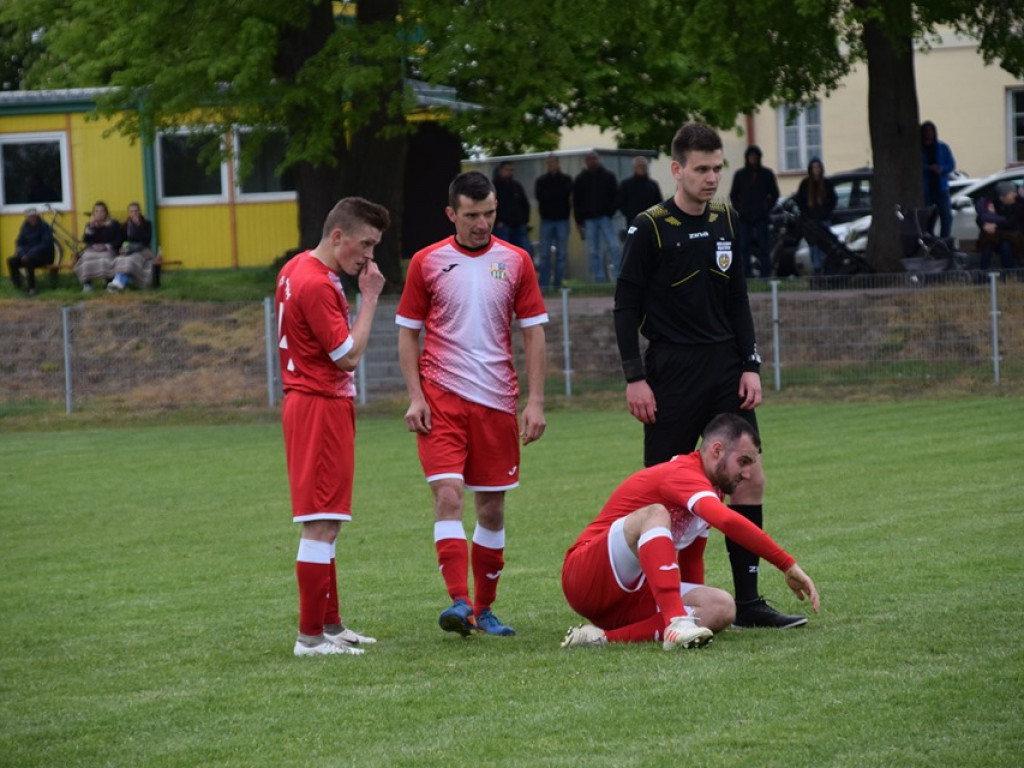 Mecz Unii Żabików z Gromem Kąkolewnica