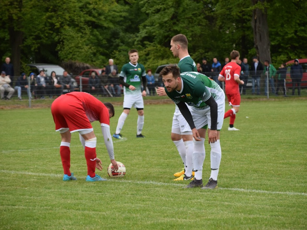 Mecz Unii Żabików z Gromem Kąkolewnica