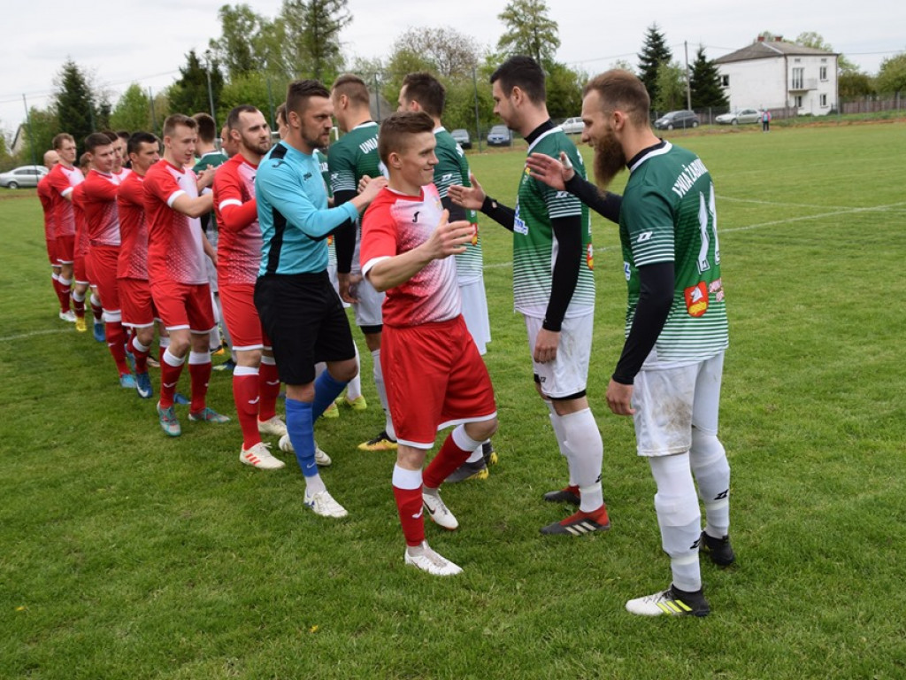 Mecz Unii Żabików z Gromem Kąkolewnica