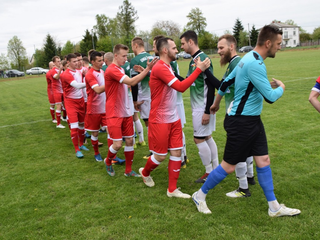 Mecz Unii Żabików z Gromem Kąkolewnica