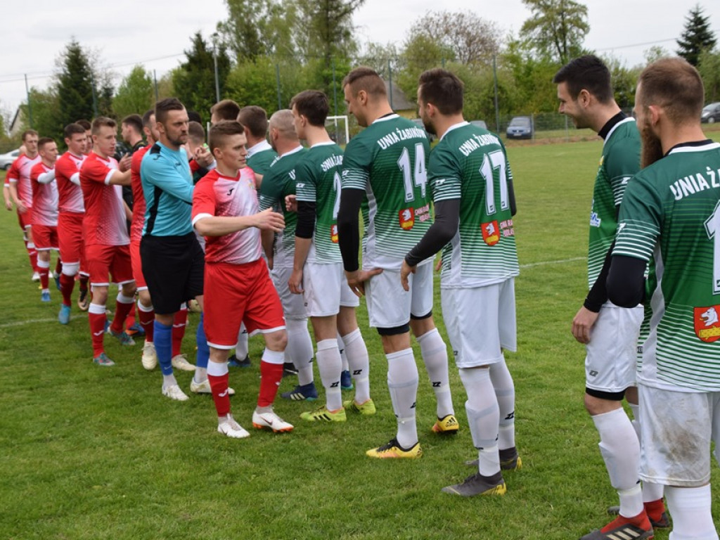 Mecz Unii Żabików z Gromem Kąkolewnica