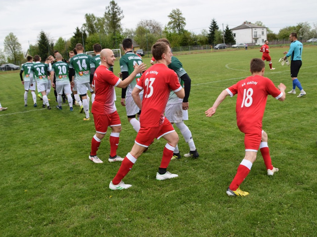 Mecz Unii Żabików z Gromem Kąkolewnica