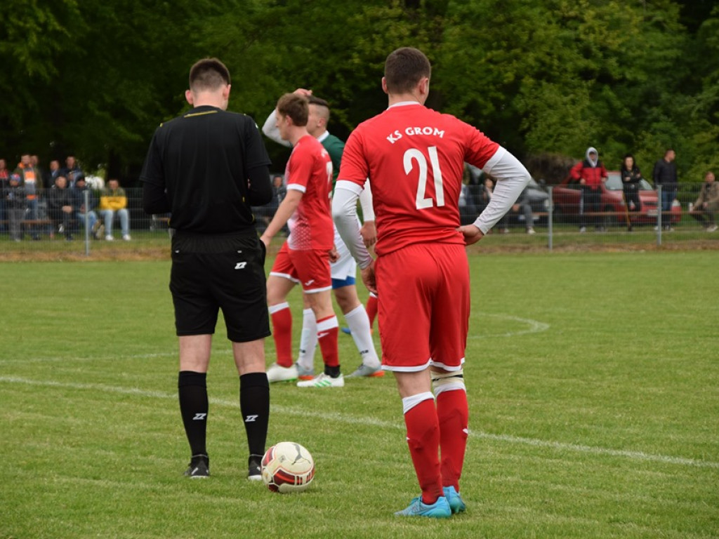 Mecz Unii Żabików z Gromem Kąkolewnica