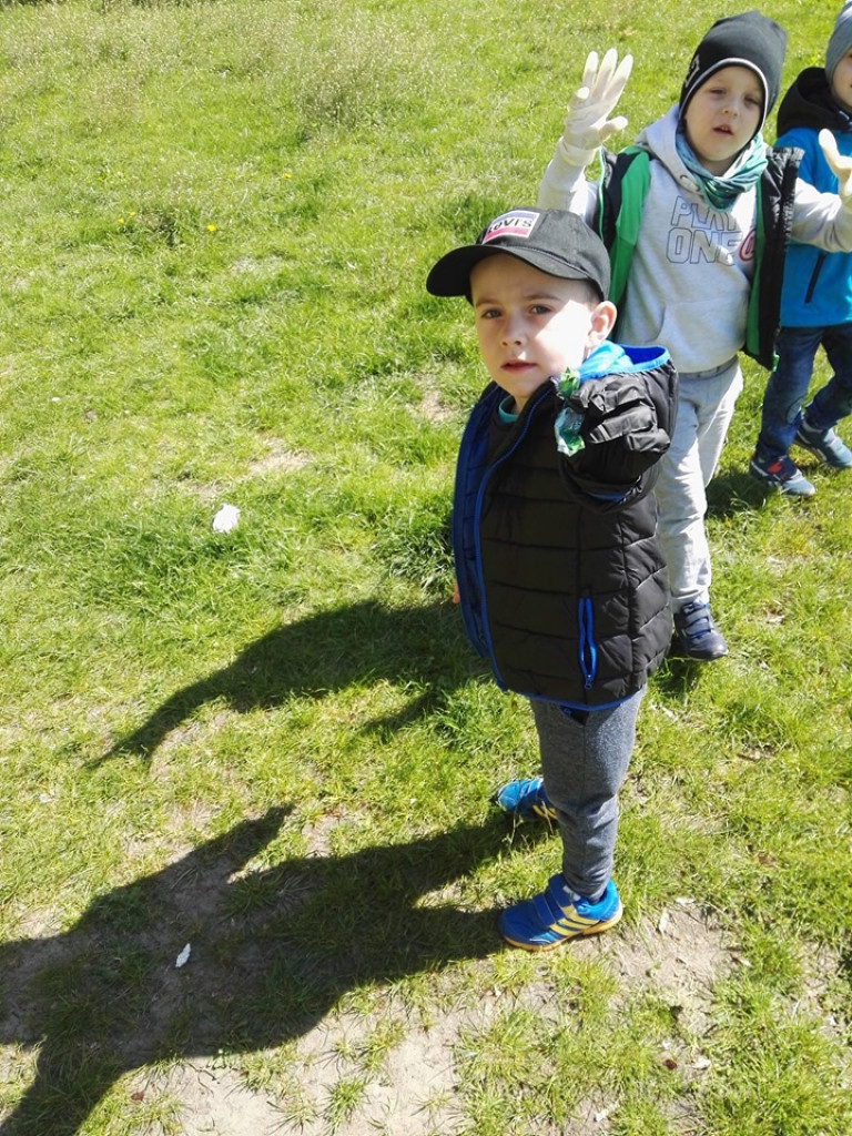 Porządki wokół przedszkola 