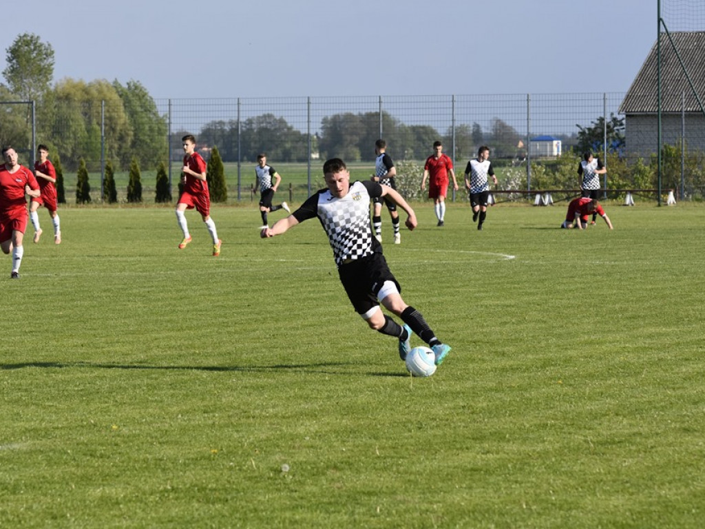 Grom Kąkolewnica zwyciężył 8:1