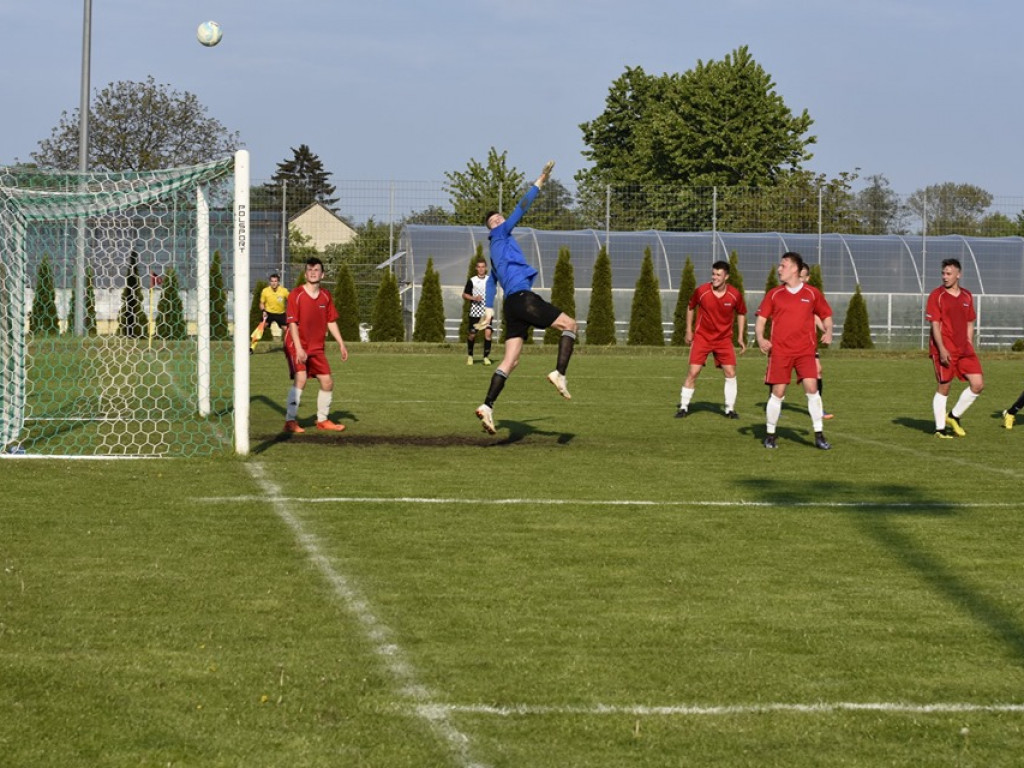 Grom Kąkolewnica zwyciężył 8:1