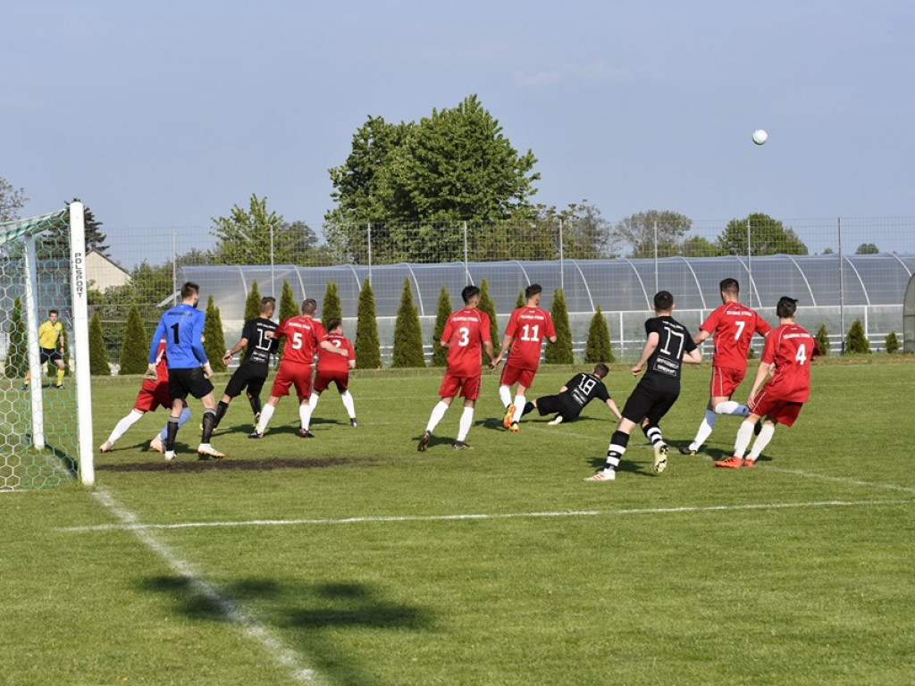 Grom Kąkolewnica zwyciężył 8:1