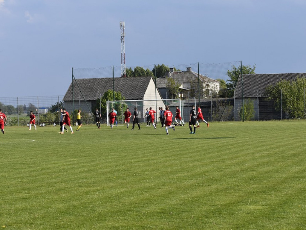 Grom Kąkolewnica zwyciężył 8:1