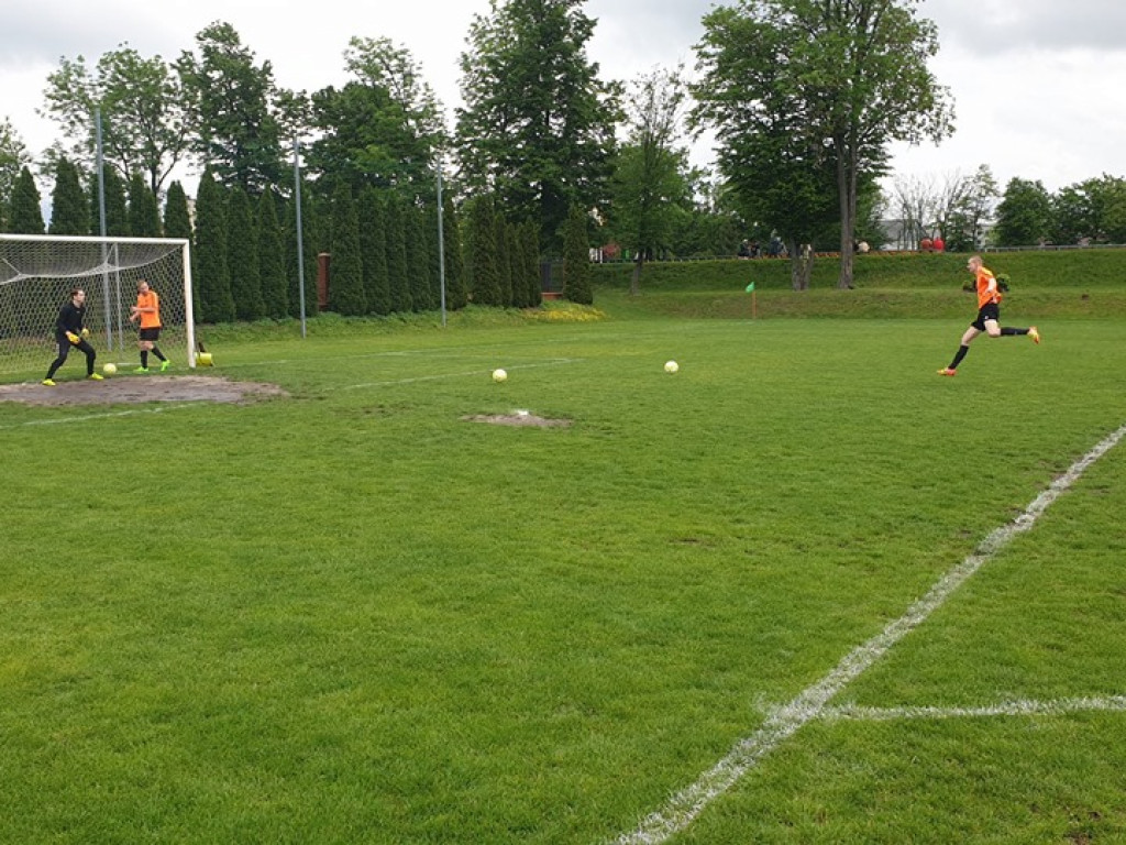 Młodzieżówka Radzyń - LKS Dąbie