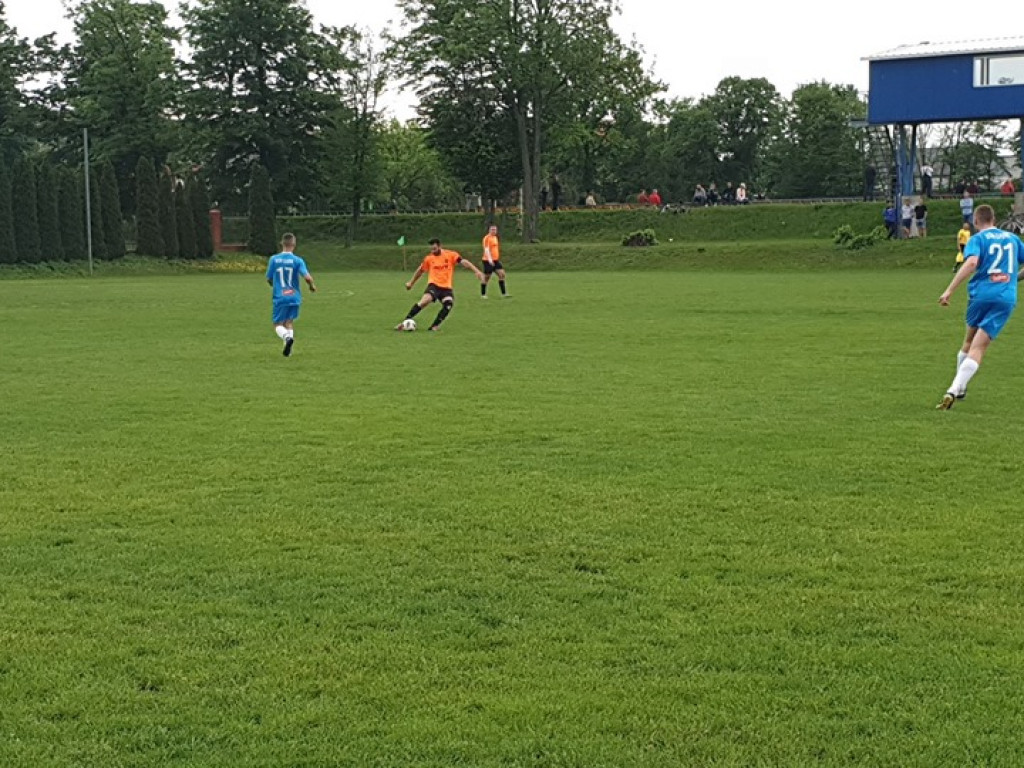 Młodzieżówka Radzyń - LKS Dąbie