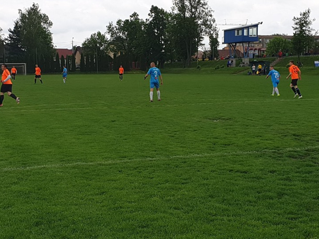 Młodzieżówka Radzyń - LKS Dąbie