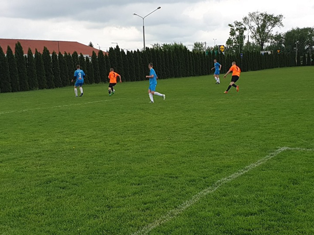 Młodzieżówka Radzyń - LKS Dąbie