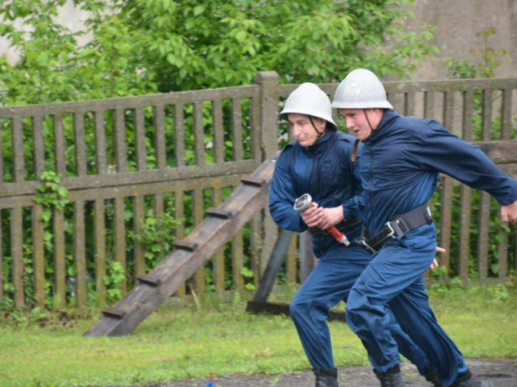 Gminne Zawody Sportowo-Pożarnicze w gminie Radzyń