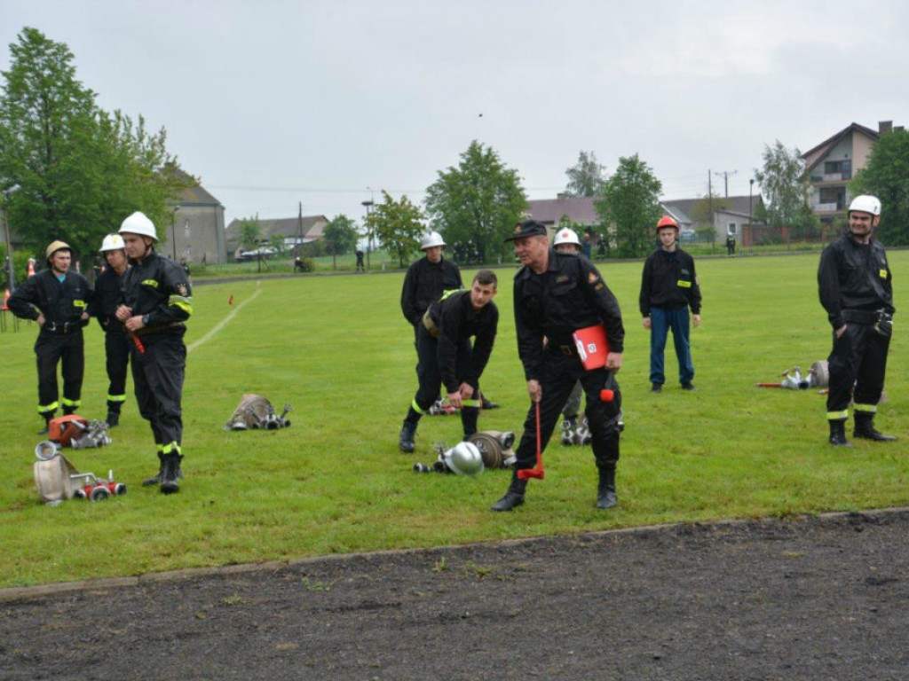 Gminne Zawody Sportowo-Pożarnicze w gminie Radzyń