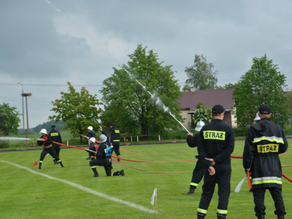 Gminne Zawody Sportowo-Pożarnicze w gminie Radzyń