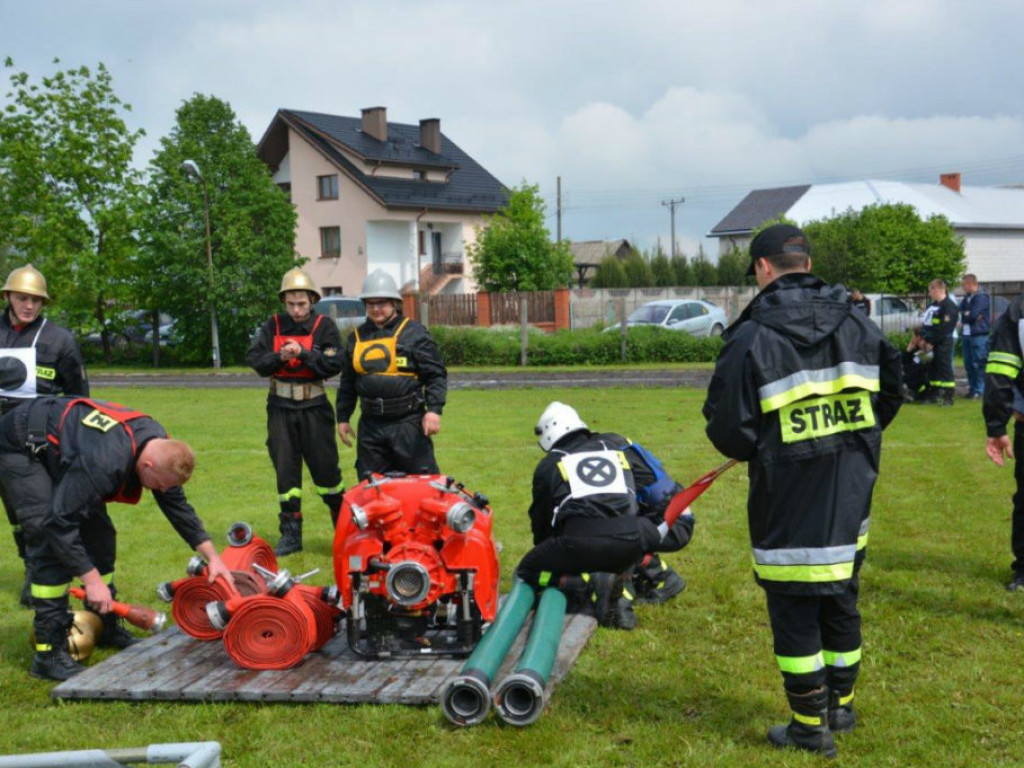 Gminne Zawody Sportowo-Pożarnicze w gminie Radzyń