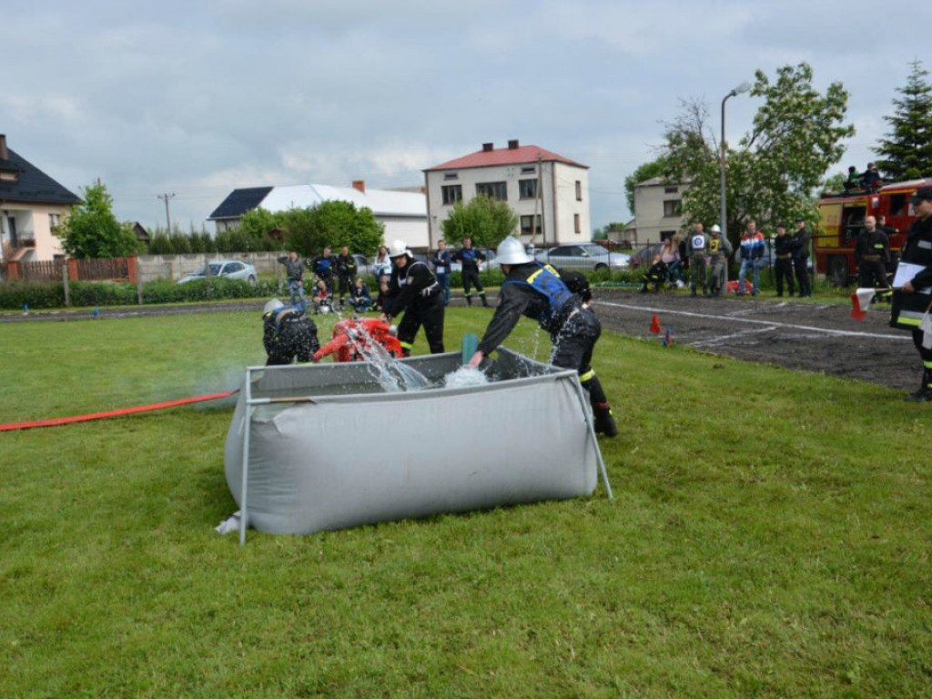 Gminne Zawody Sportowo-Pożarnicze w gminie Radzyń