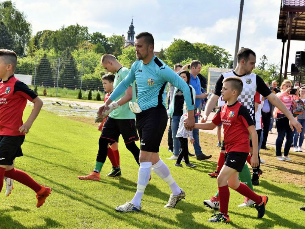 Grom Kąkolewnica - Huragan Międzyrzec Podl.