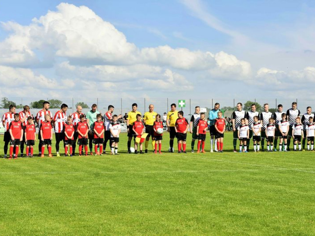 Grom Kąkolewnica - Huragan Międzyrzec Podl.