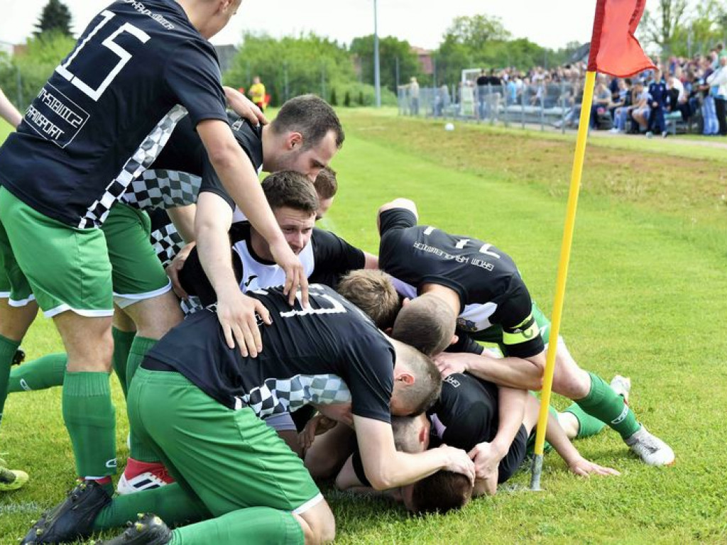 Grom Kąkolewnica - Huragan Międzyrzec Podl.