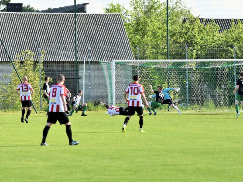 Grom Kąkolewnica - Huragan Międzyrzec Podl.