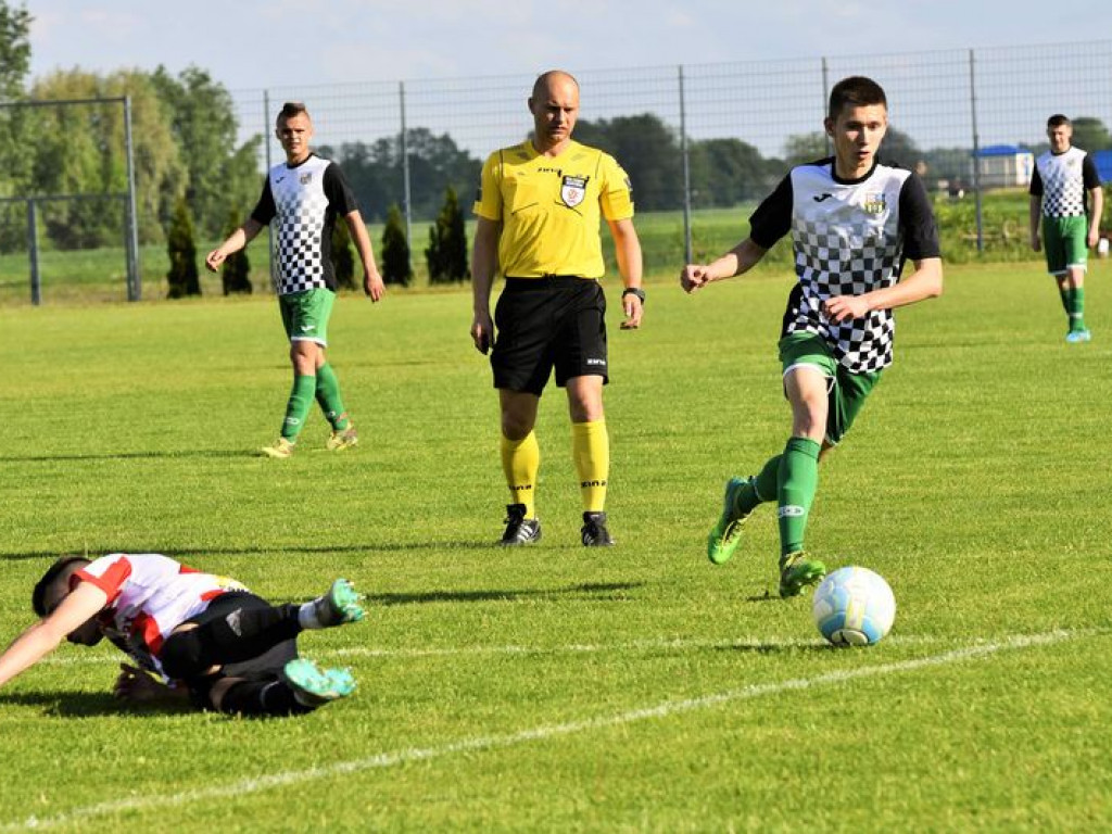 Grom Kąkolewnica - Huragan Międzyrzec Podl.