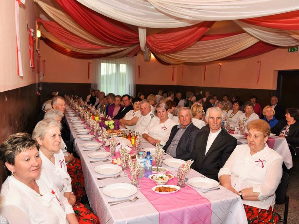 Spotkanie zespołów śpiewaczych w Lipniakach