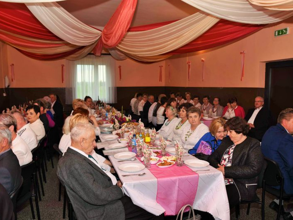 Spotkanie zespołów śpiewaczych w Lipniakach