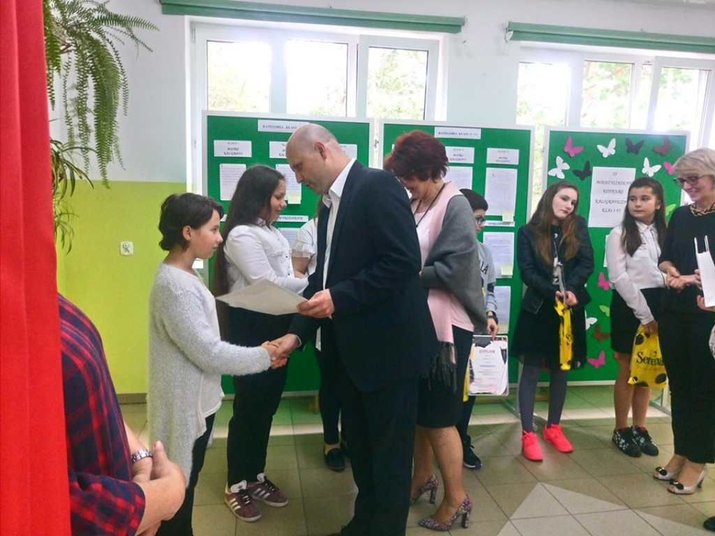 IX Międzyszkolny Konkurs Kaligraficzny - zdjęcia