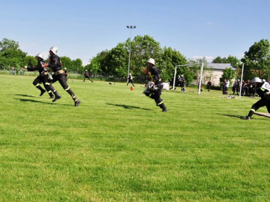 Gminne Zawody Sportowo-Pożarnicze w gminach Wohyń i Komarówka