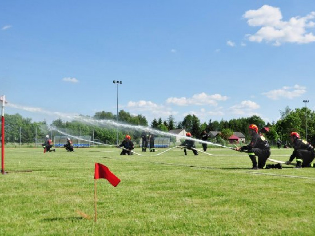 Gminne Zawody Sportowo-Pożarnicze w gminach Wohyń i Komarówka