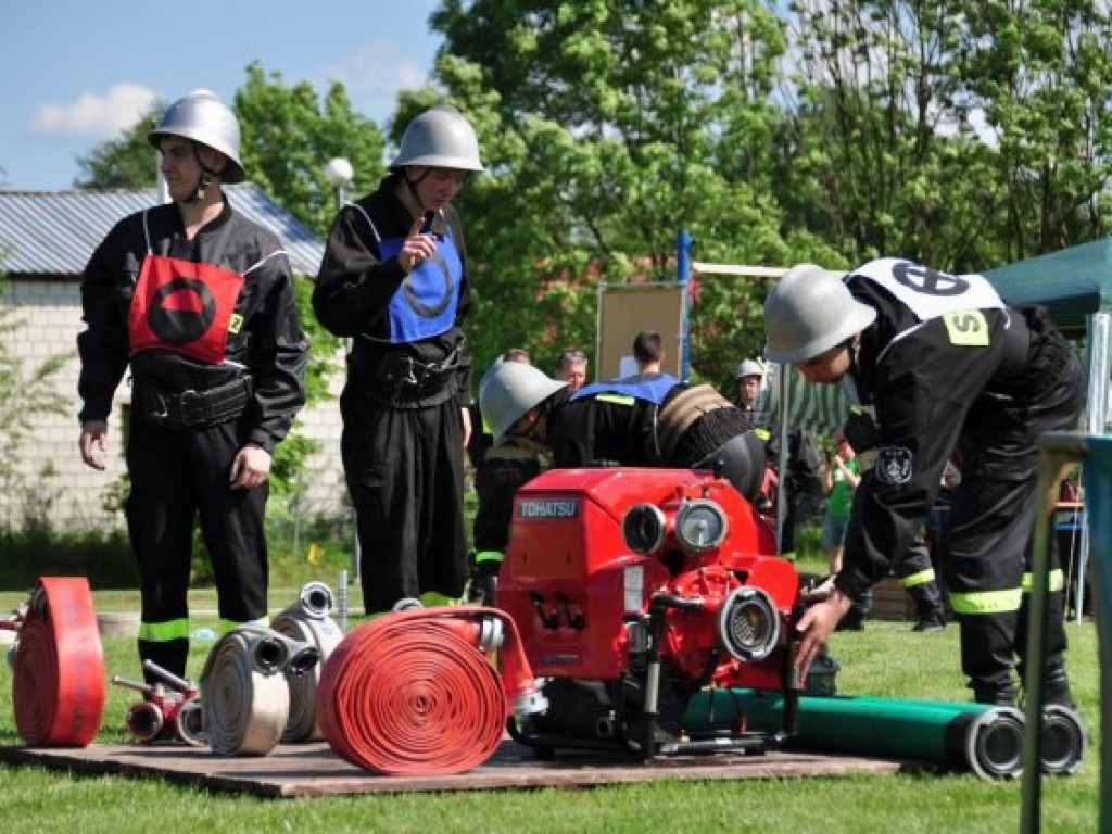 Gminne Zawody Sportowo-Pożarnicze w gminach Wohyń i Komarówka