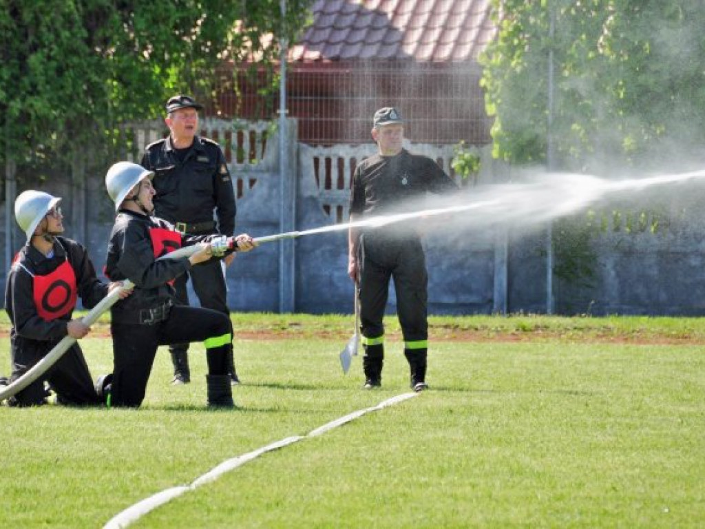 Gminne Zawody Sportowo-Pożarnicze w gminach Wohyń i Komarówka