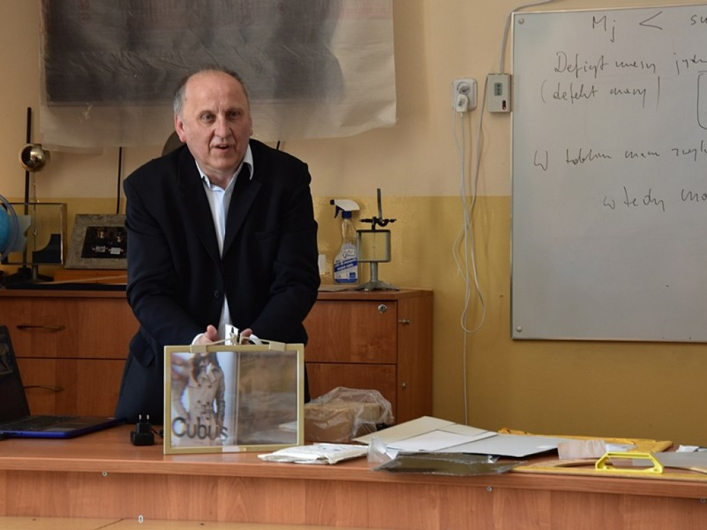 Wykład w LO naukowca z UMCS