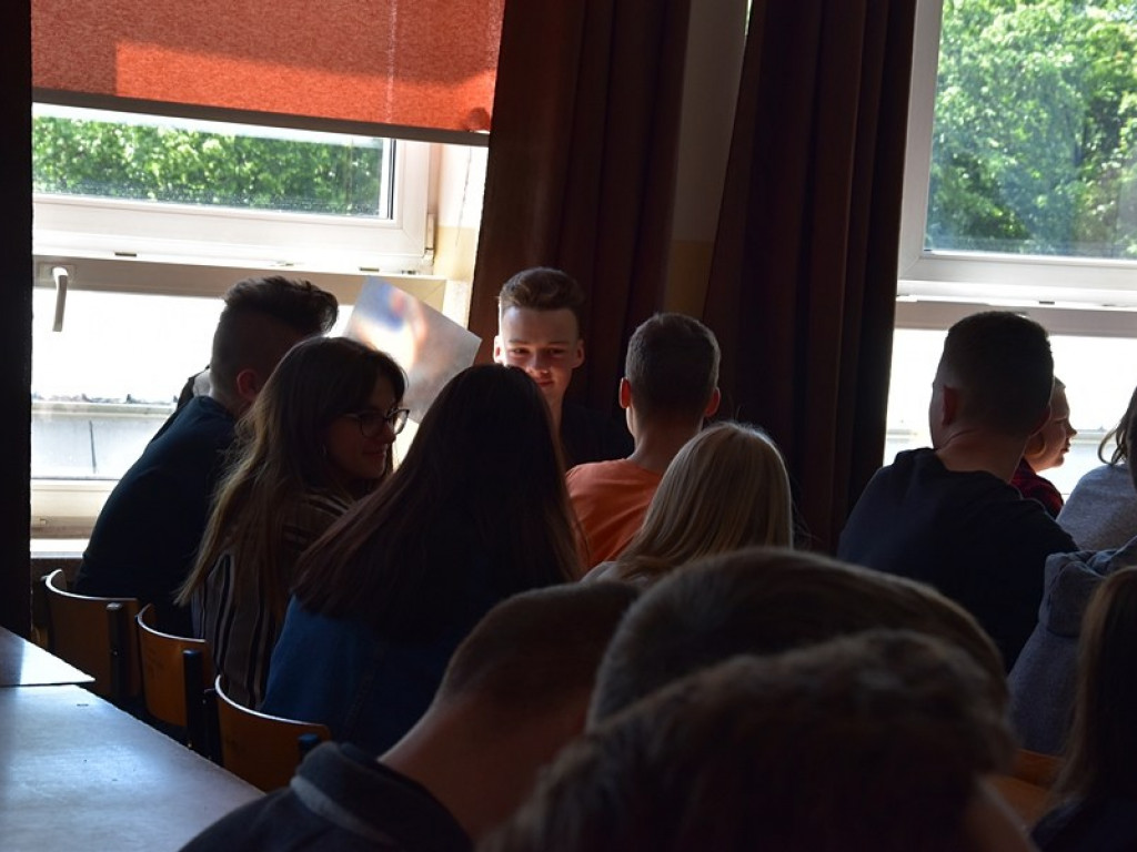 Wykład w LO naukowca z UMCS