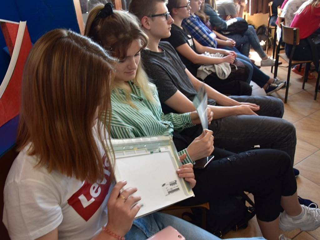 Wykład w LO naukowca z UMCS