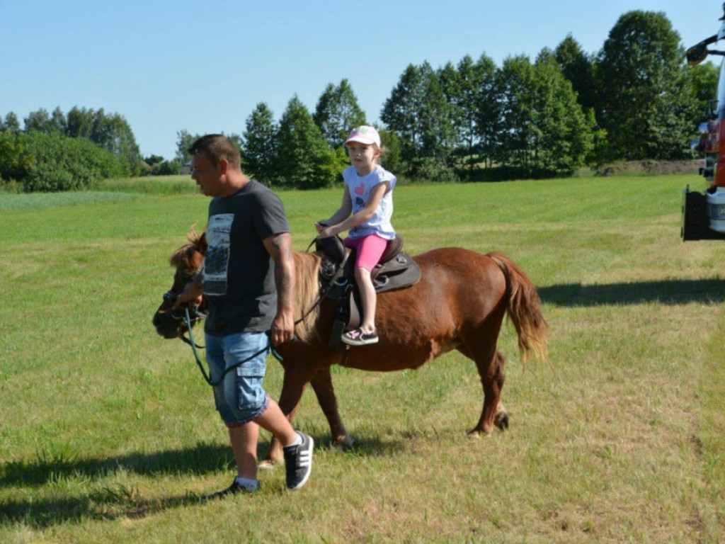 Gminny Dzień Dziecka w Zbulitowie Dużym - zdjęcia