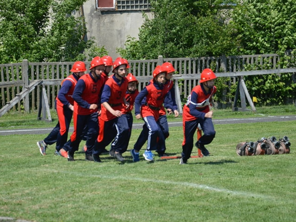 Powiatowe Zawody Sportowo-Pożarnicze Młodzieżowych Drużyn Pożarniczych