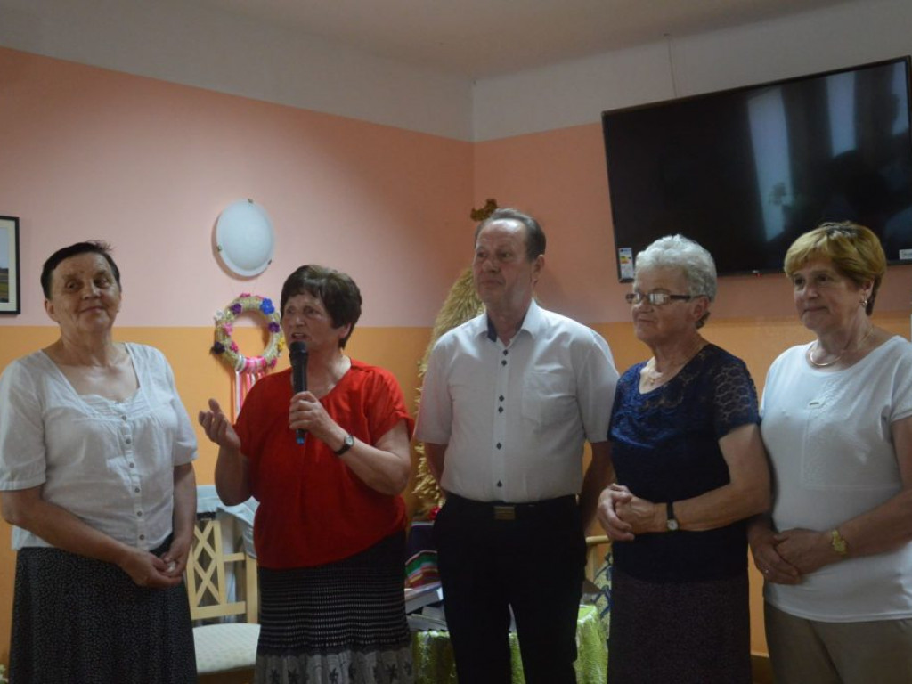 Promocja książki o historii szkoły w Brzostówcu