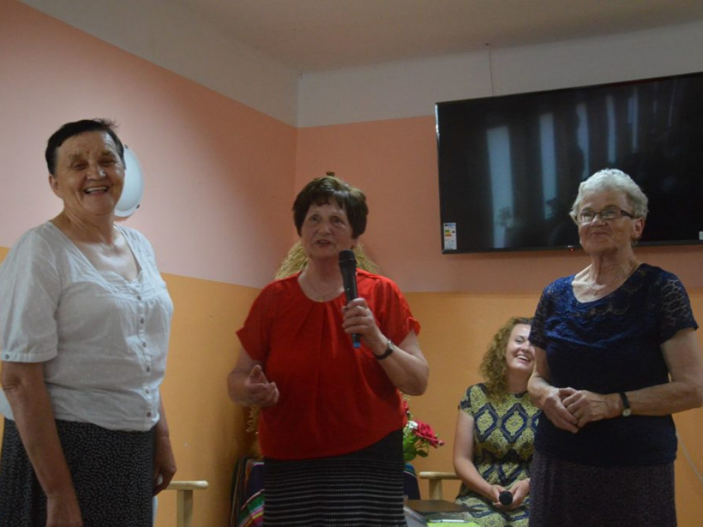 Promocja książki o historii szkoły w Brzostówcu