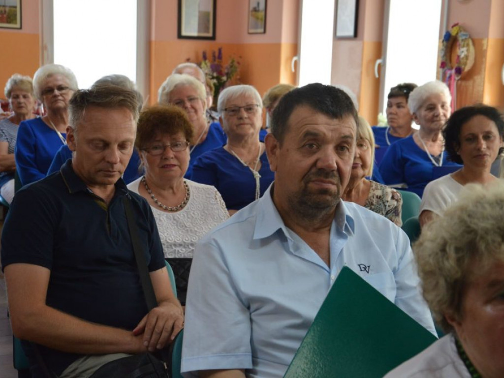 Promocja książki o historii szkoły w Brzostówcu