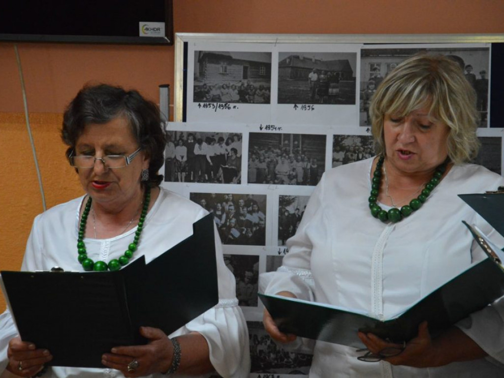 Promocja książki o historii szkoły w Brzostówcu
