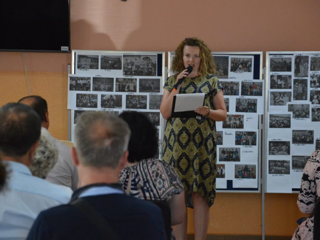 Promocja książki o historii szkoły w Brzostówcu
