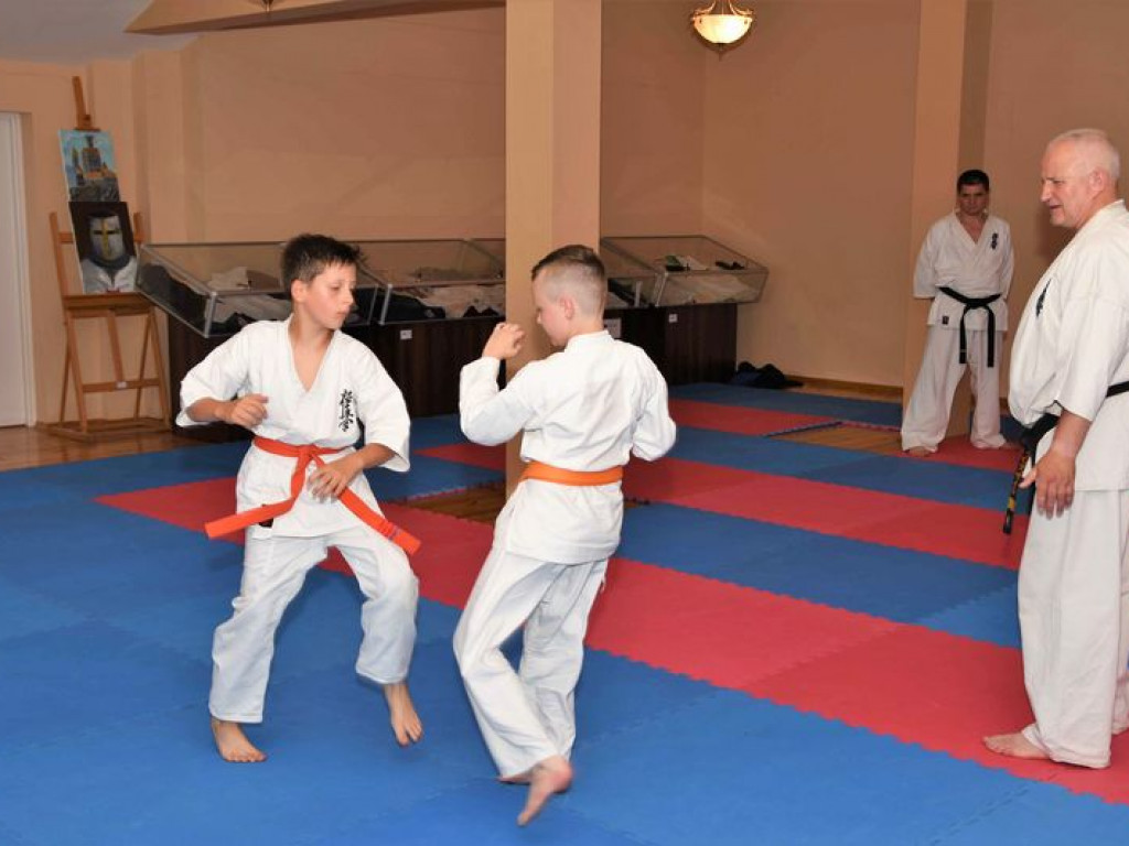 Egzamin sekcji karate kyokushin na wyższe stopnie
