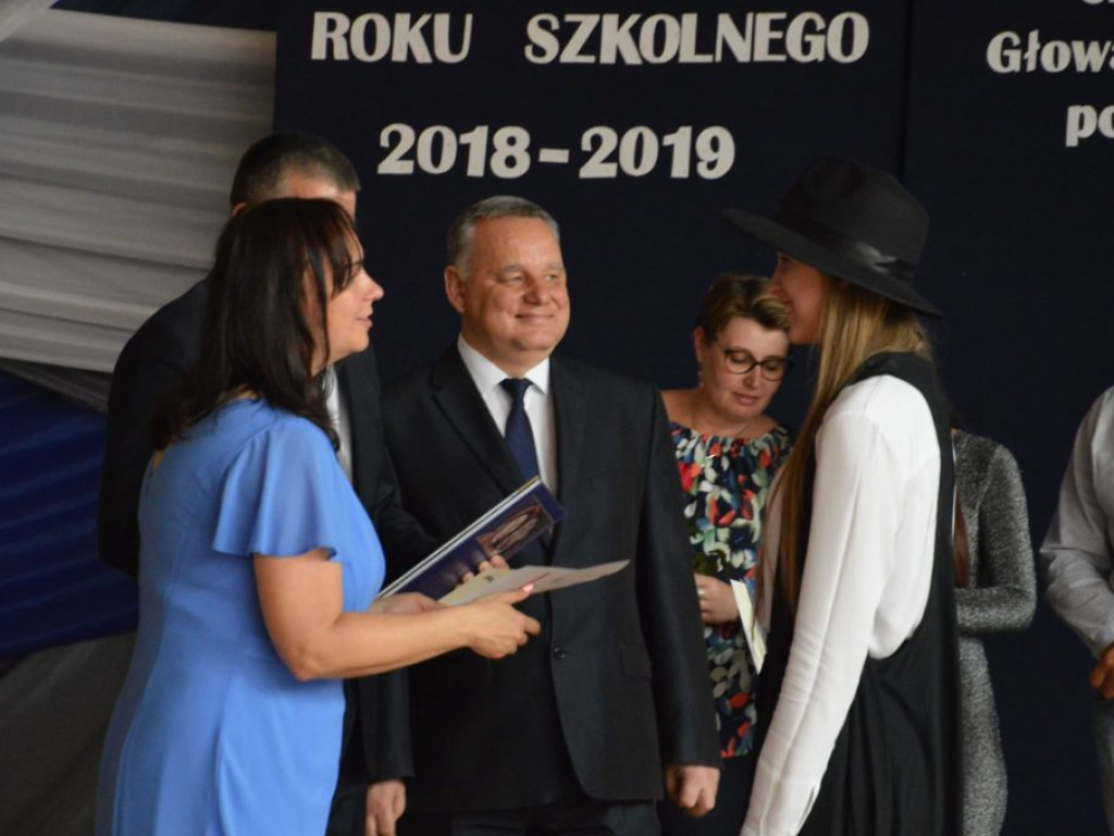 Zakończenie roku szkolnego w I LO w Radzyniu - zdjęcia