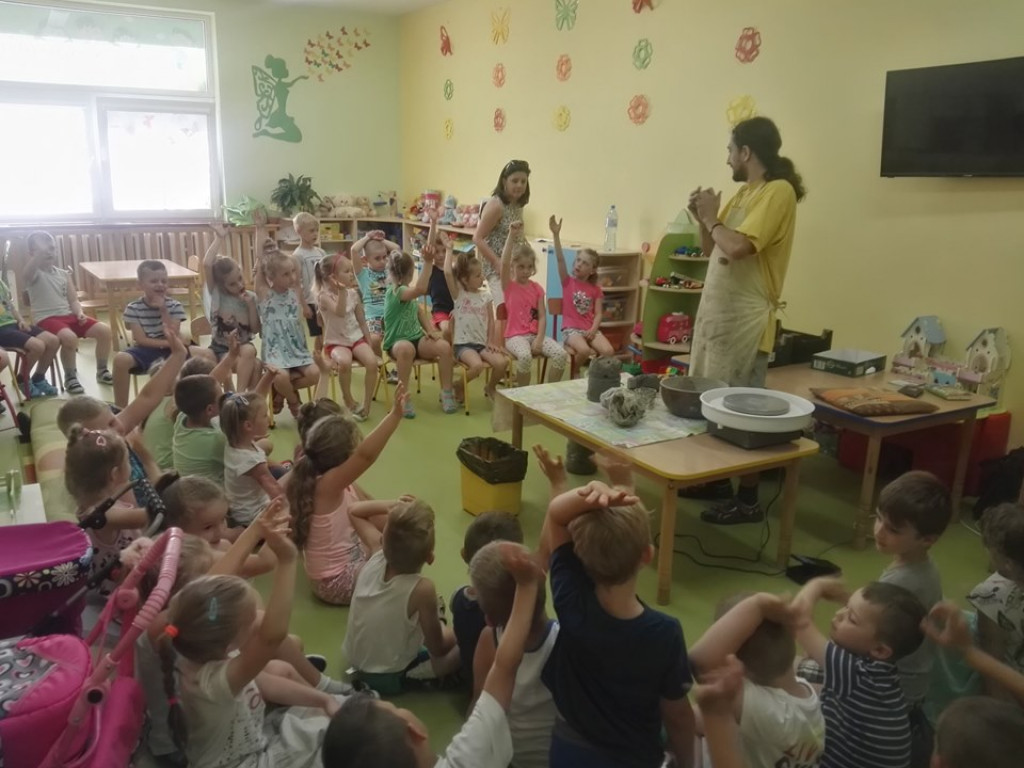 Warsztaty garncarskie w przedszkolu 