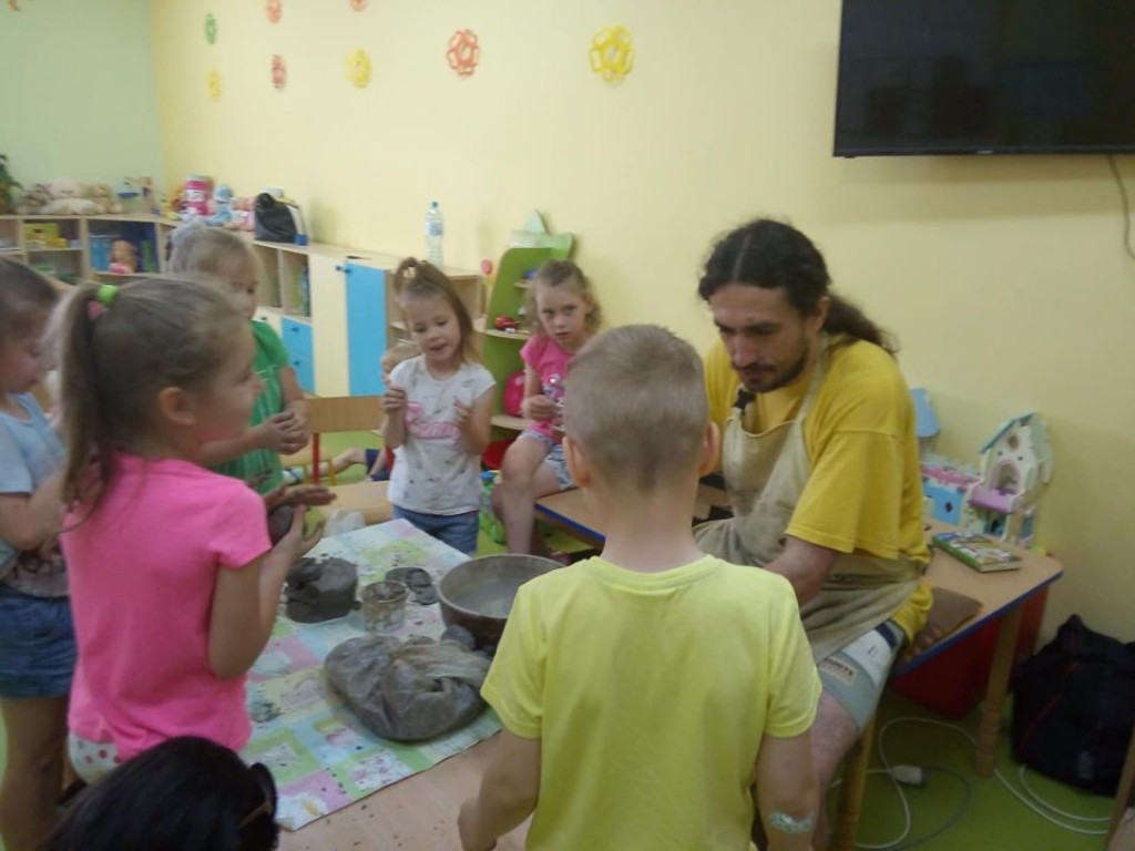 Warsztaty garncarskie w przedszkolu 